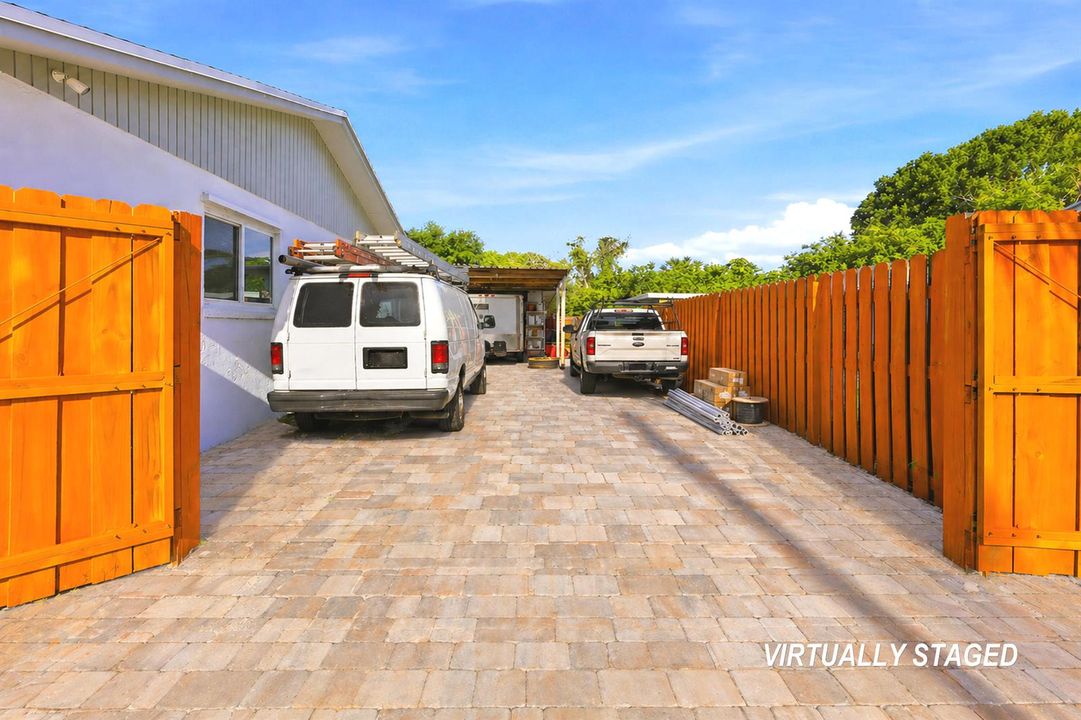 006_1212 Concord Ave_73-Driveway StagedV