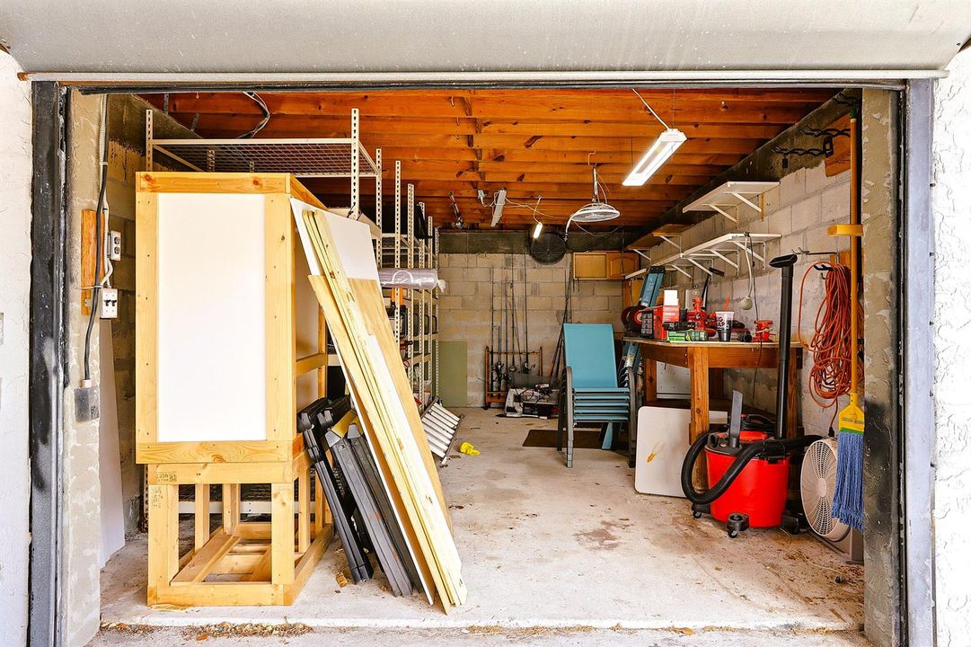 009_1212 Concord Ave_71-Garage