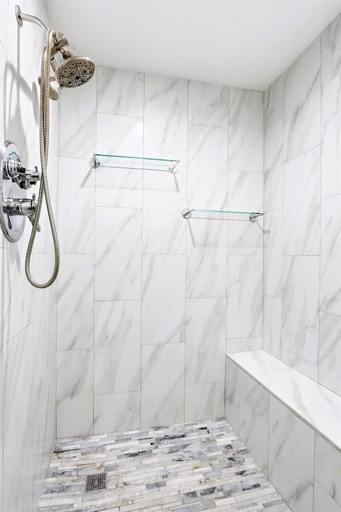 041_1212 Concord Ave_21-Master Shower