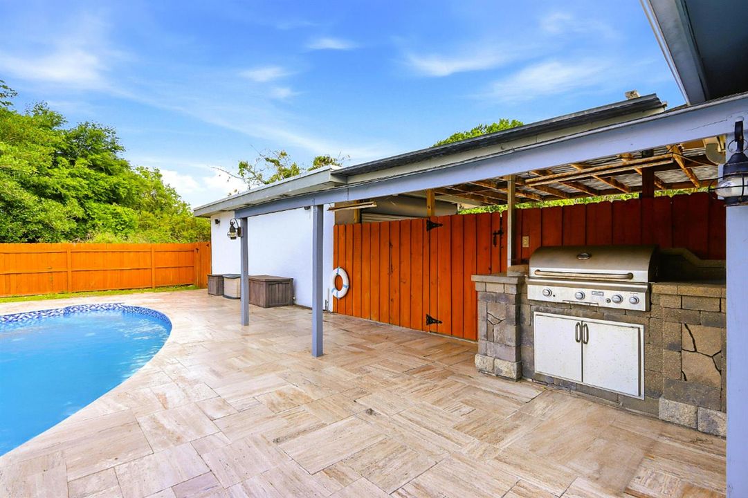 018_1212 Concord Ave_65-Outdoor kitchen
