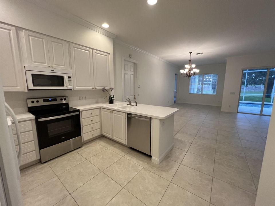 Spacious Kitchen