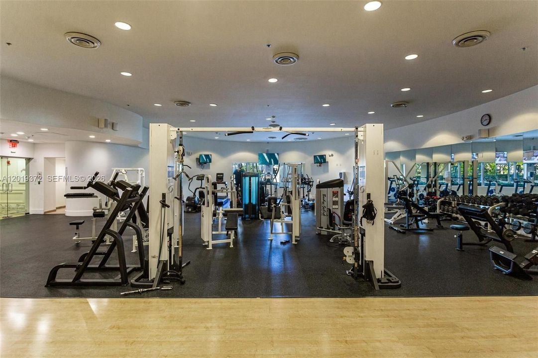 Activo con contrato: $2,600 (1 camas, 1 baños, 930 Pies cuadrados)