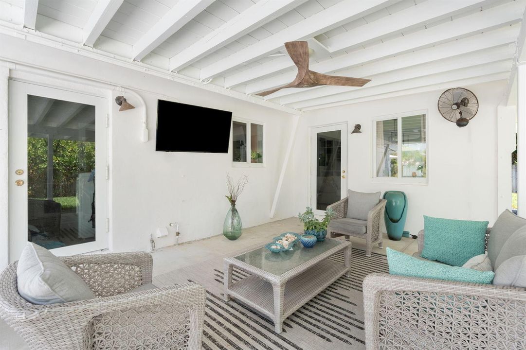 5-web-or-mls-2601 NE 27th Way, Fort Laud