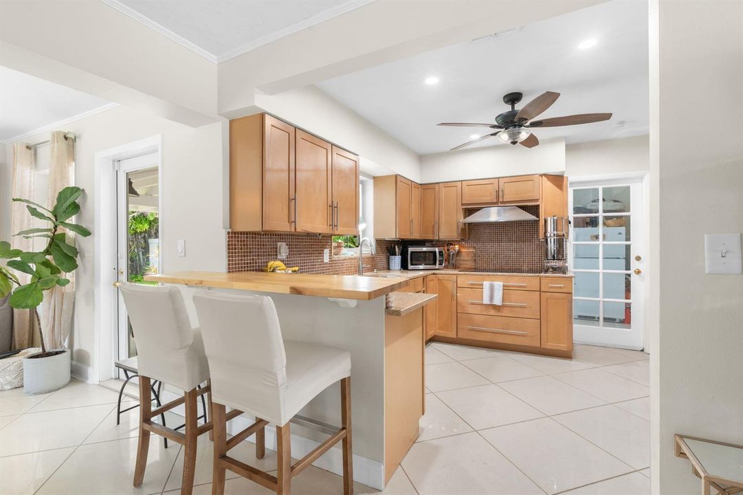 18-web-or-mls-2601 NE 27th Way, Fort Lau