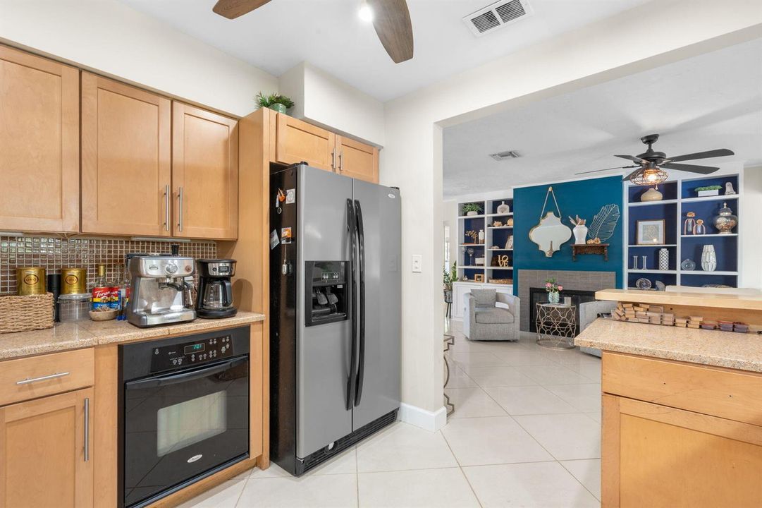 29-web-or-mls-2601 NE 27th Way, Fort Lau
