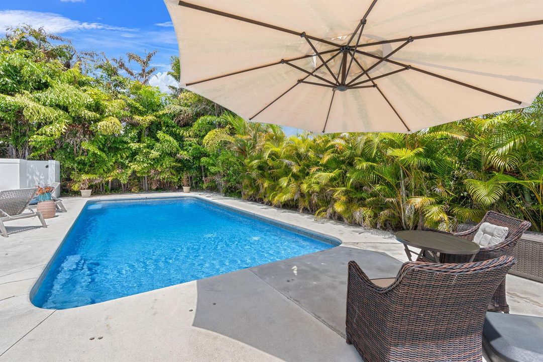 37-web-or-mls-2601 NE 27th Way, Fort Lau
