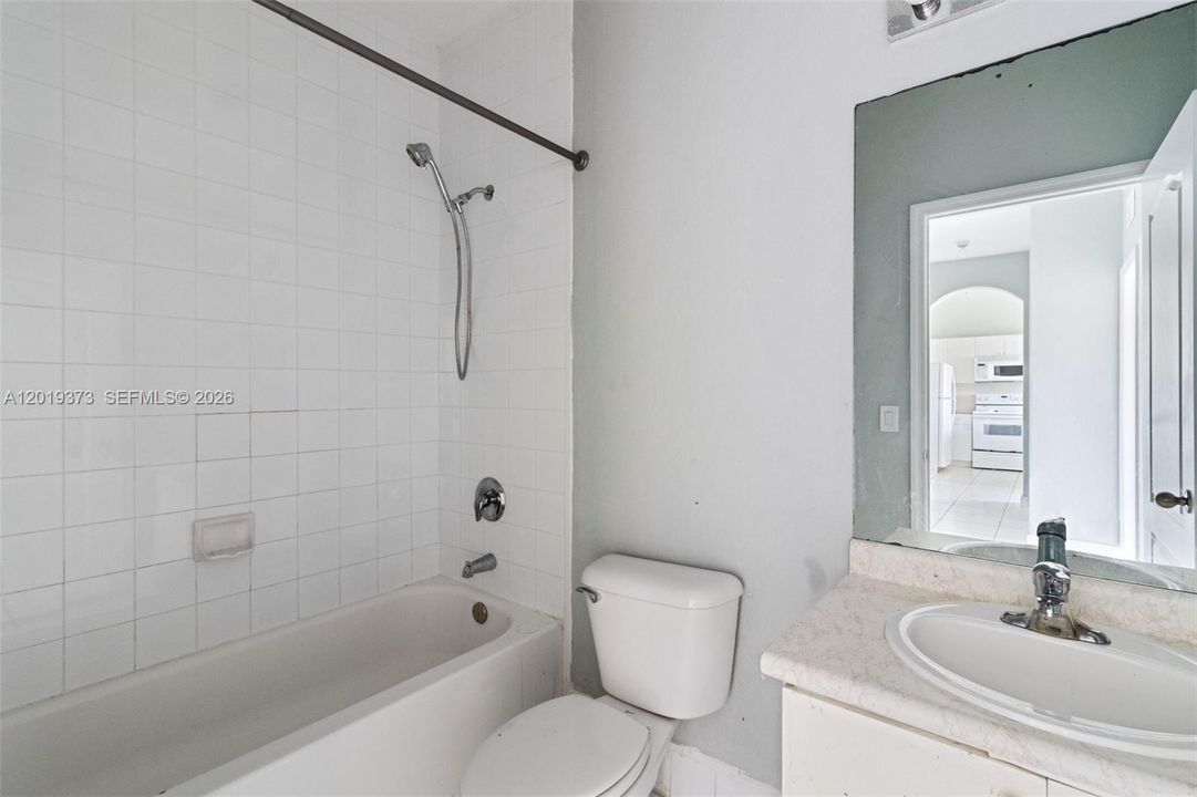For Sale: $210,000 (3 beds, 2 baths, 1182 Square Feet)
