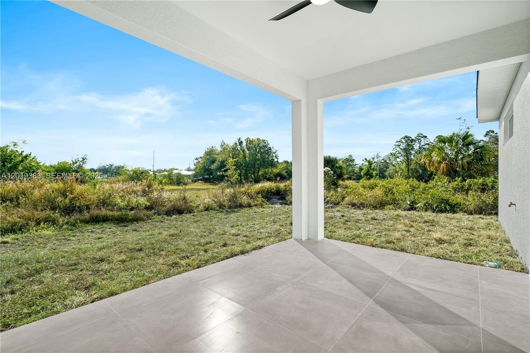 En Venta: $270,000 (3 camas, 2 baños, 1325 Pies cuadrados)