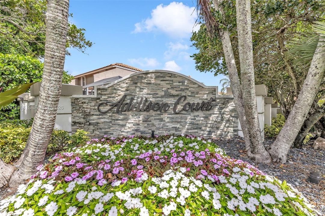 For Sale: $515,000 (3 beds, 2 baths, 1368 Square Feet)