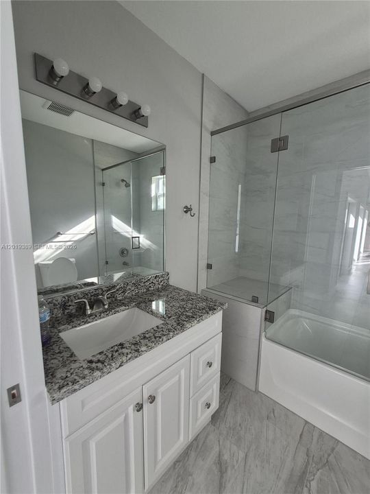 Недавно арендовано: $1,990 (3 спален, 2 ванн, 0 Квадратных фут)