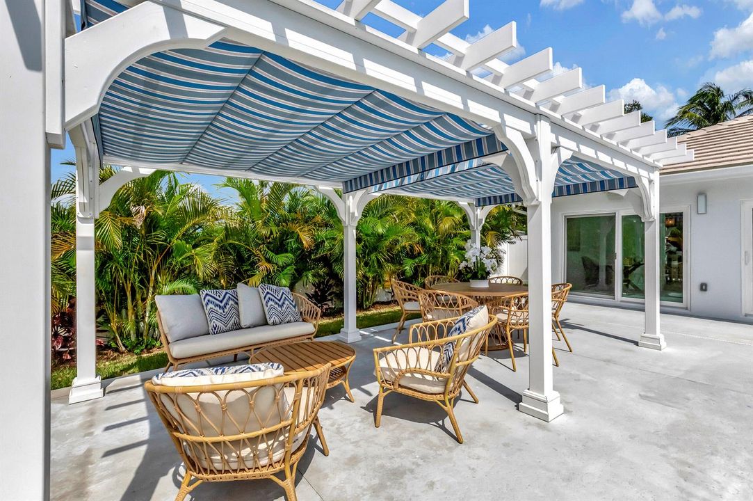 NEW PERGOLA