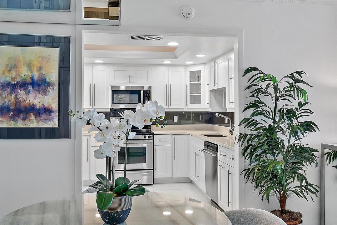 3456 S Ocean Boulevard, 802-2