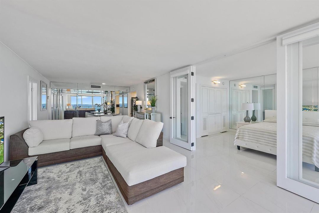 3456 S Ocean Boulevard, 802-14