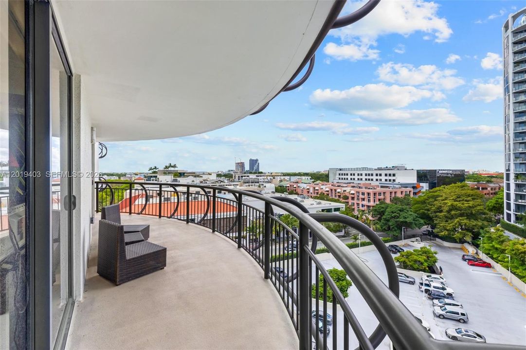 For Sale: $1,750,000 (3 beds, 3 baths, 1682 Square Feet)