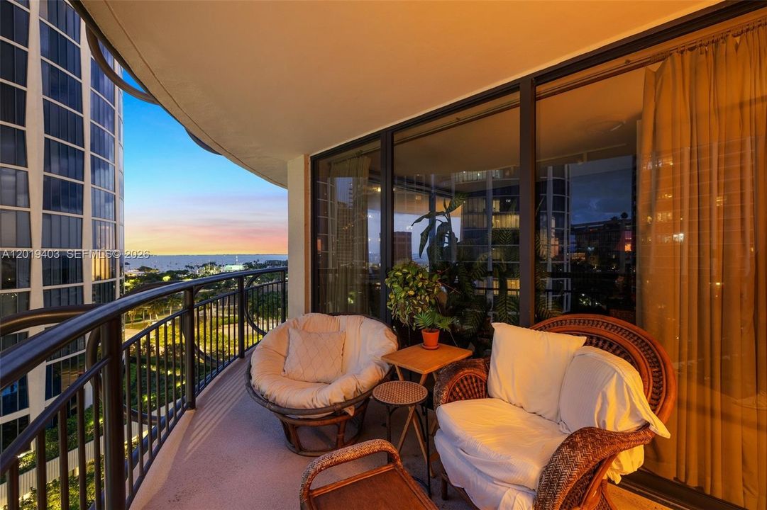 For Sale: $1,750,000 (3 beds, 3 baths, 1682 Square Feet)