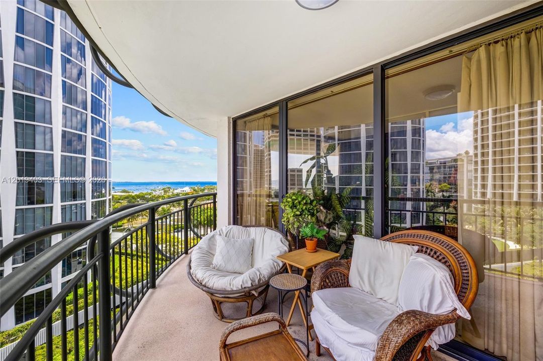 For Sale: $1,750,000 (3 beds, 3 baths, 1682 Square Feet)