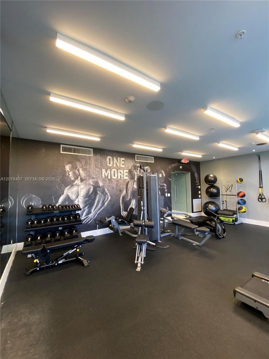 Active With Contract: $4,300 (3 beds, 3 baths, 1743 Square Feet)