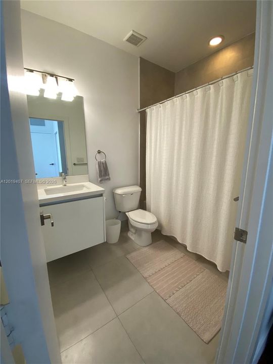 Active With Contract: $4,300 (3 beds, 3 baths, 1743 Square Feet)
