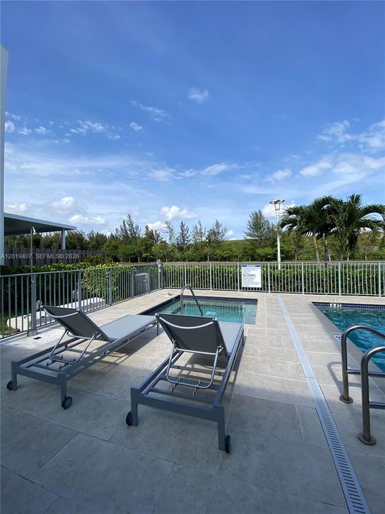 Active With Contract: $4,300 (3 beds, 3 baths, 1743 Square Feet)