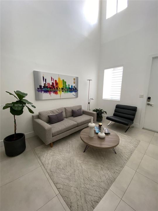 Active With Contract: $4,300 (3 beds, 3 baths, 1743 Square Feet)