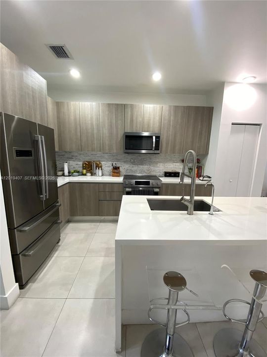 Active With Contract: $4,300 (3 beds, 3 baths, 1743 Square Feet)