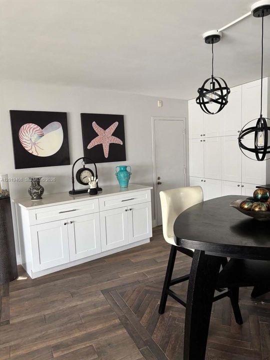 For Sale: $399,500 (2 beds, 2 baths, 1473 Square Feet)