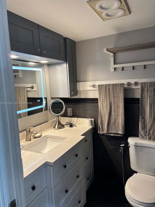 For Sale: $399,500 (2 beds, 2 baths, 1473 Square Feet)