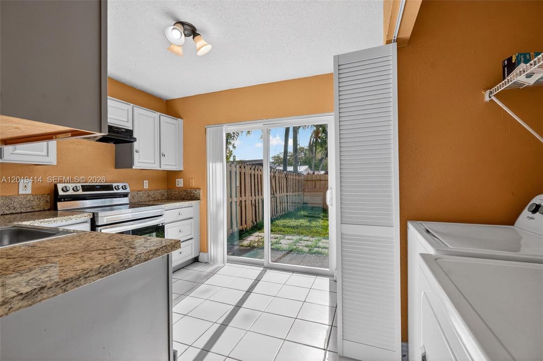 For Rent: $3,200 (3 beds, 2 baths, 1185 Square Feet)