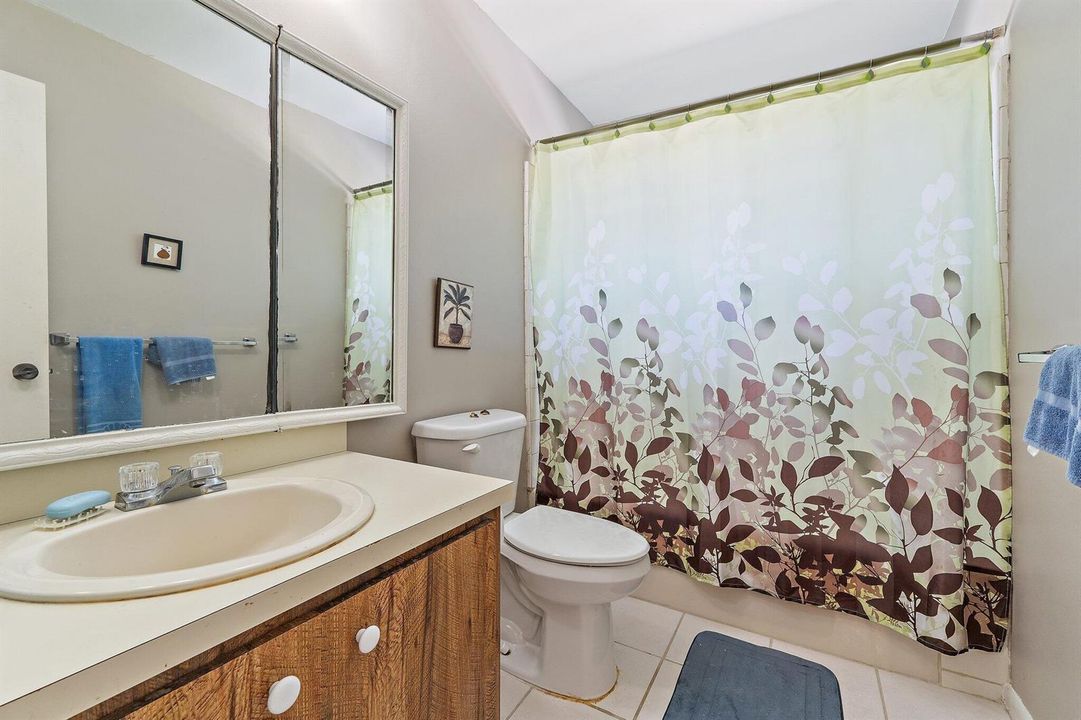 secondary bath