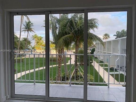 Recently Rented: $4,900 (2 beds, 2 baths, 1042 Square Feet)
