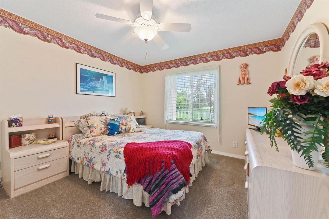 27 Bedroom 04