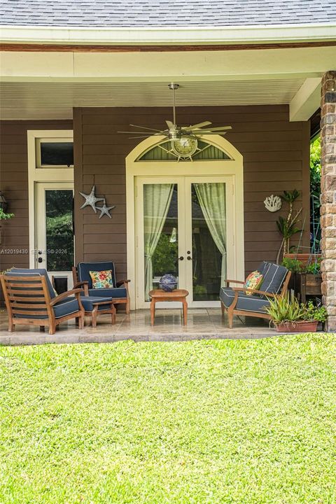 En Venta: $2,745,000 (6 camas, 4 baños, 3576 Pies cuadrados)