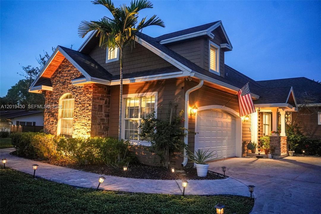 En Venta: $2,745,000 (6 camas, 4 baños, 3576 Pies cuadrados)