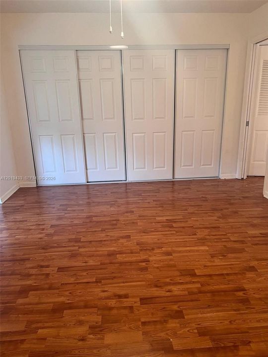 For Sale: $79,000 (1 beds, 1 baths, 646 Square Feet)