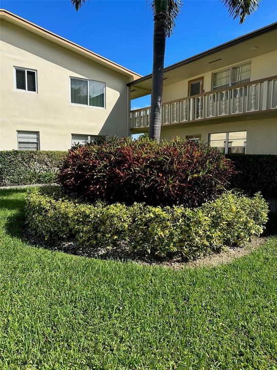 For Sale: $79,000 (1 beds, 1 baths, 646 Square Feet)