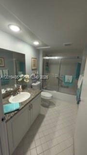 2nd hallway bath