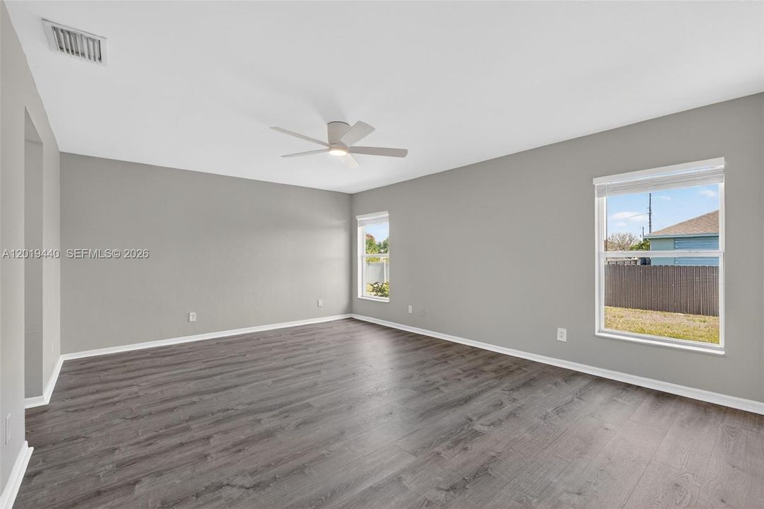 Primary Suite w/New Lifeproof Flooring