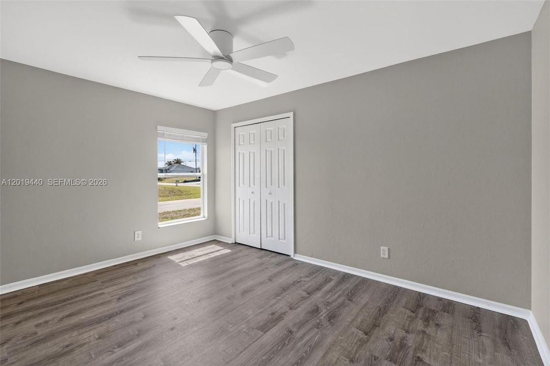 3rd BR w/Large Window
