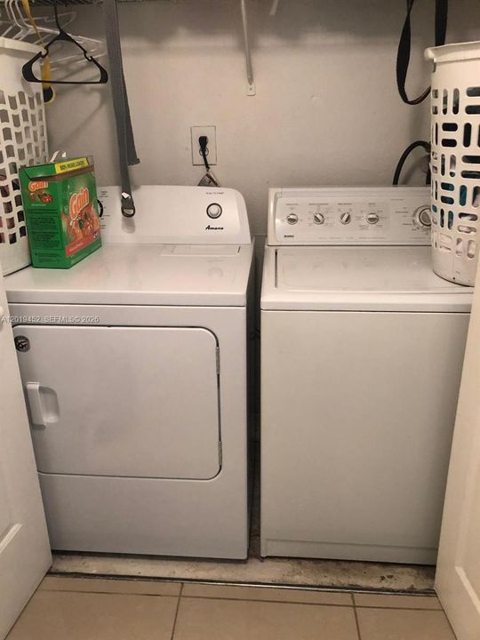 В аренду: $1,925 (1 спален, 1 ванн, 810 Квадратных фут)