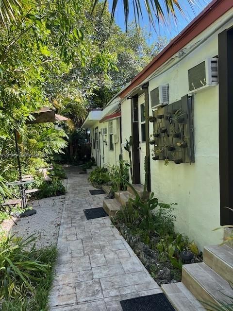 En Renta: $1,200 (0 camas, 1 baños, 0 Pies cuadrados)