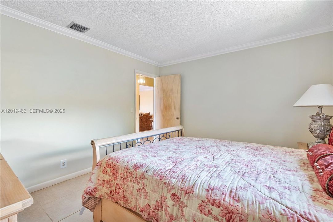 For Sale: $675,000 (4 beds, 2 baths, 1822 Square Feet)