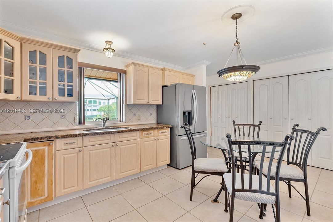 For Sale: $675,000 (4 beds, 2 baths, 1822 Square Feet)