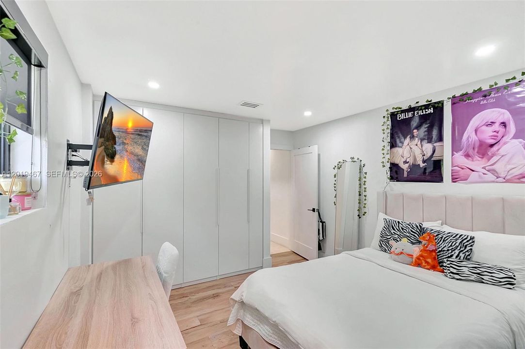 В аренду: $10,500 (4 спален, 3 ванн, 2287 Квадратных фут)