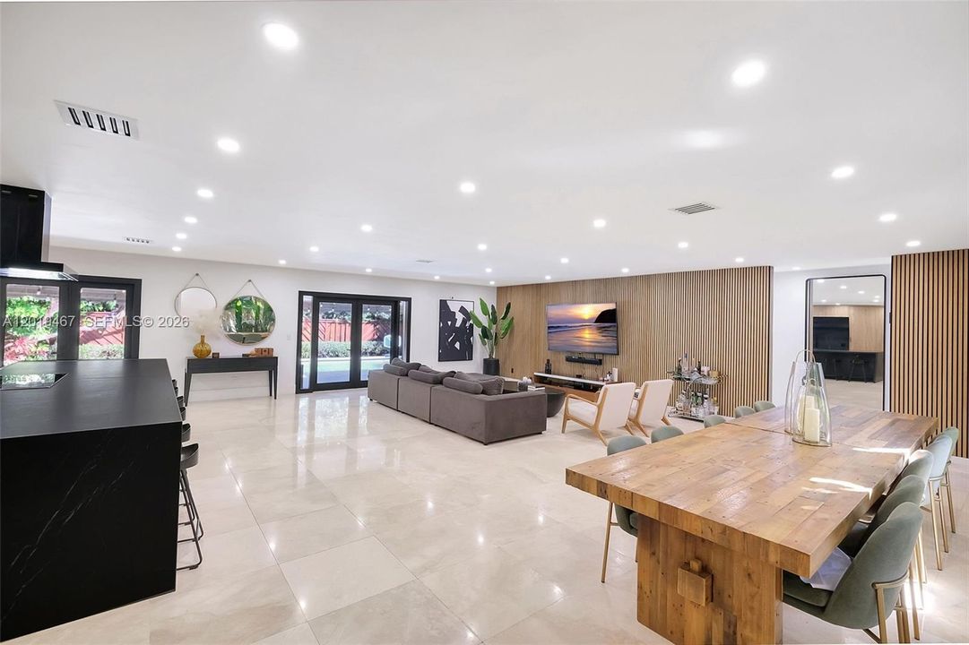 В аренду: $10,500 (4 спален, 3 ванн, 2287 Квадратных фут)
