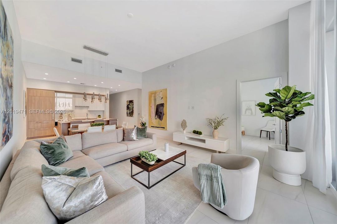 For Sale: $2,000,000 (2 beds, 2 baths, 1420 Square Feet)