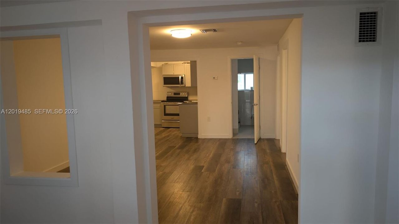 For Sale: $649,900 (3 beds, 2 baths, 1056 Square Feet)