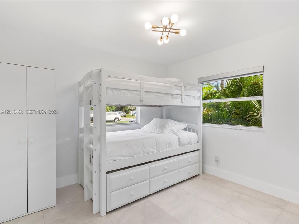 En Renta: $3,799 (4 camas, 2 baños, 1354 Pies cuadrados)