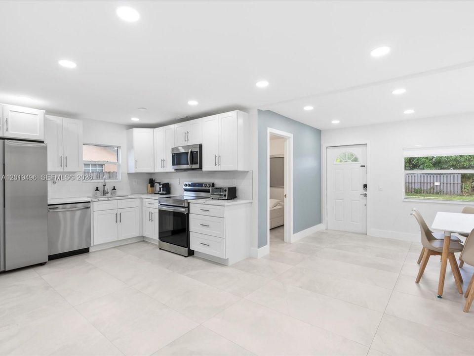 En Renta: $3,799 (4 camas, 2 baños, 1354 Pies cuadrados)