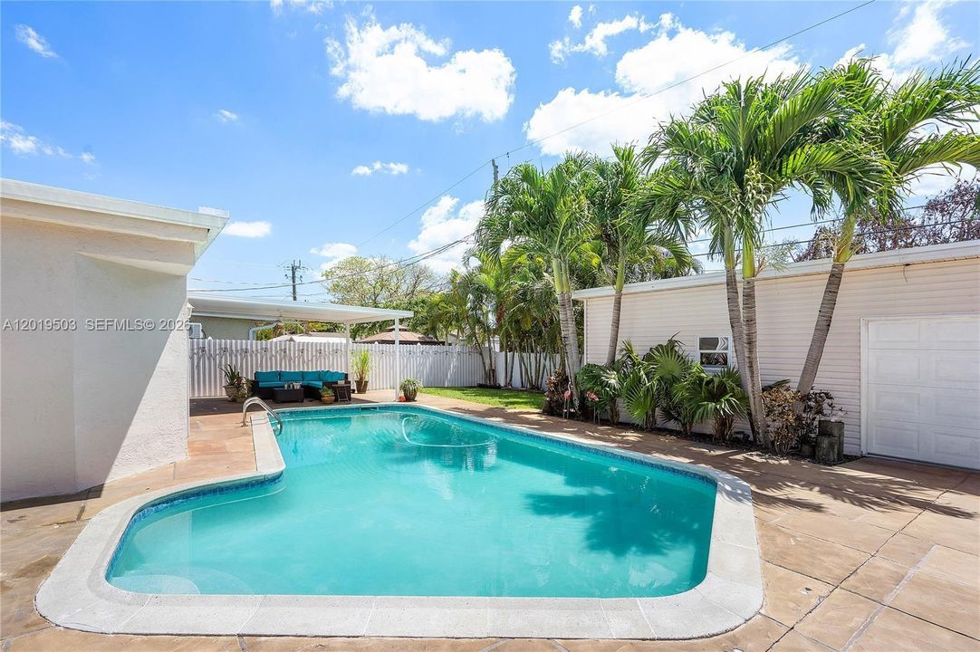 En Renta: $3,999 (3 camas, 2 baños, 1506 Pies cuadrados)