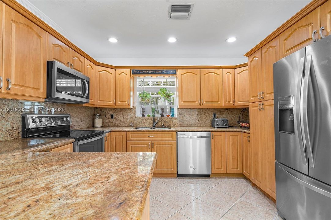 En Renta: $3,999 (3 camas, 2 baños, 1506 Pies cuadrados)